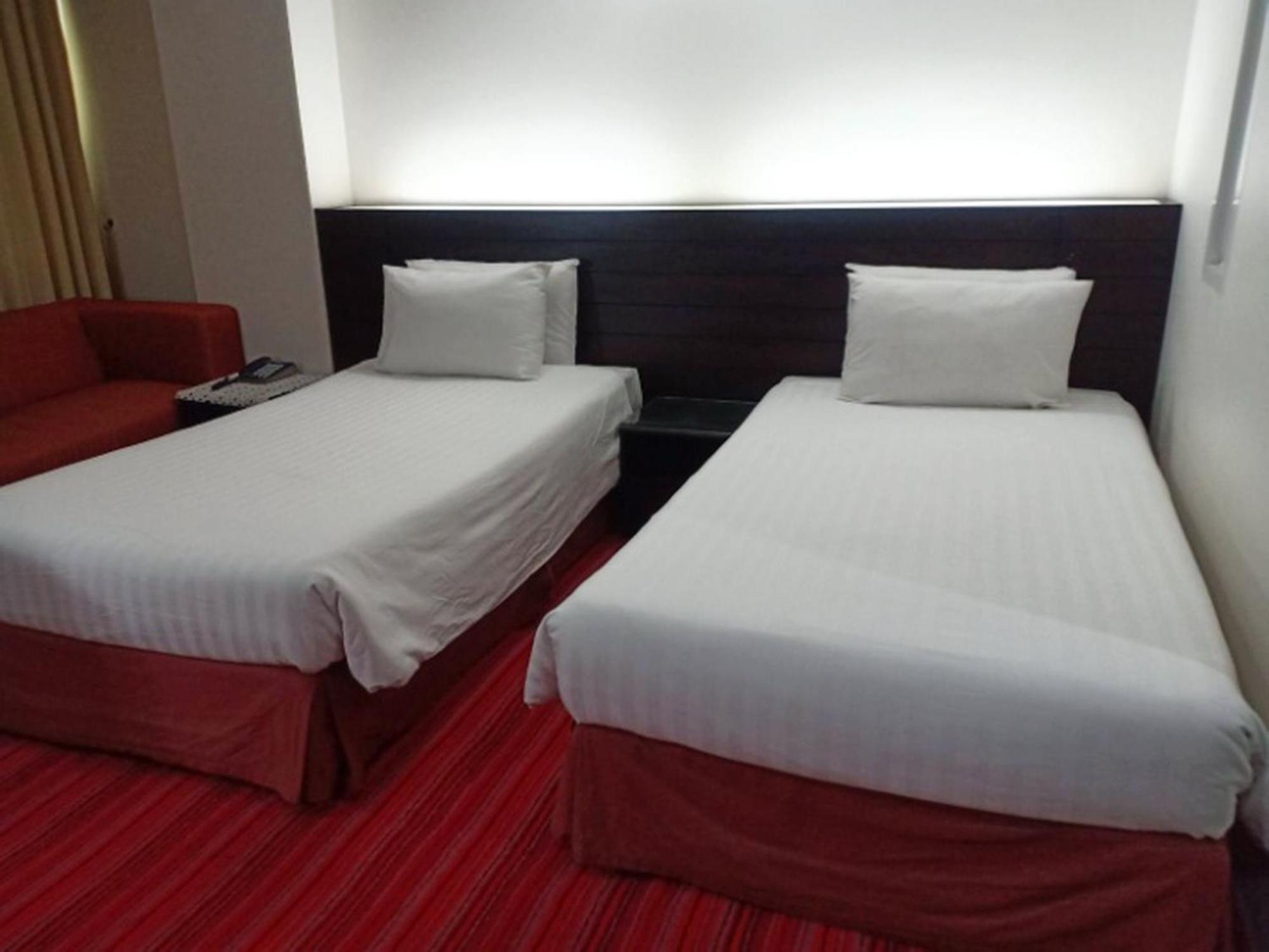 V Verve Service Apartment Hotel شاشوينجساو المظهر الخارجي الصورة