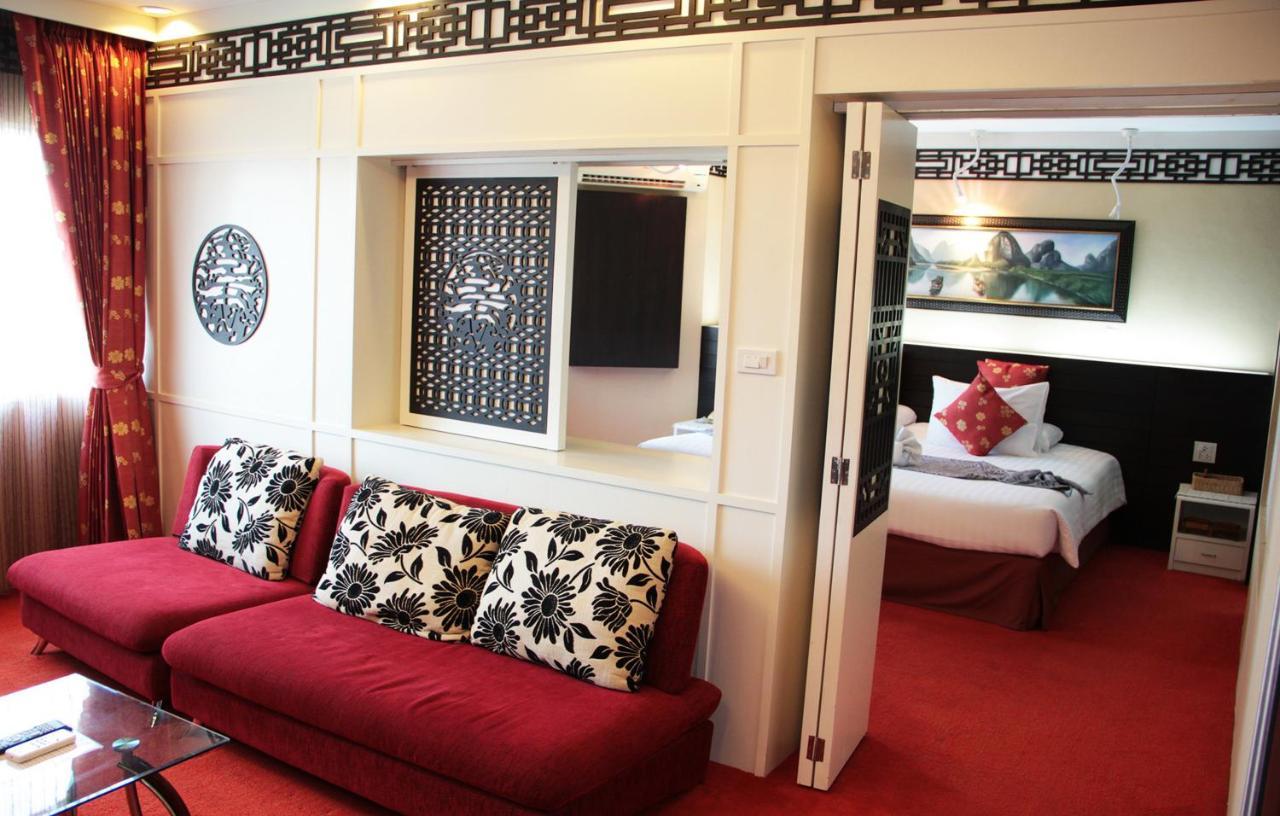 V Verve Service Apartment Hotel شاشوينجساو المظهر الخارجي الصورة
